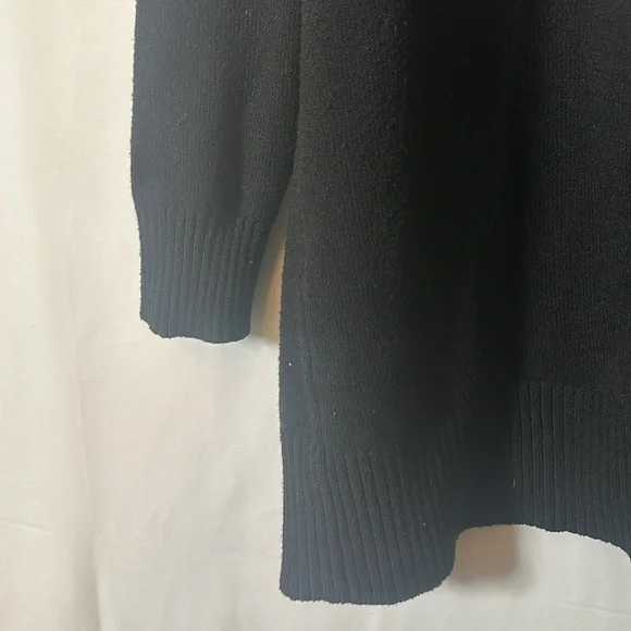 💀 Cozy black knit cardigan with skull print - Picture 4 of 5